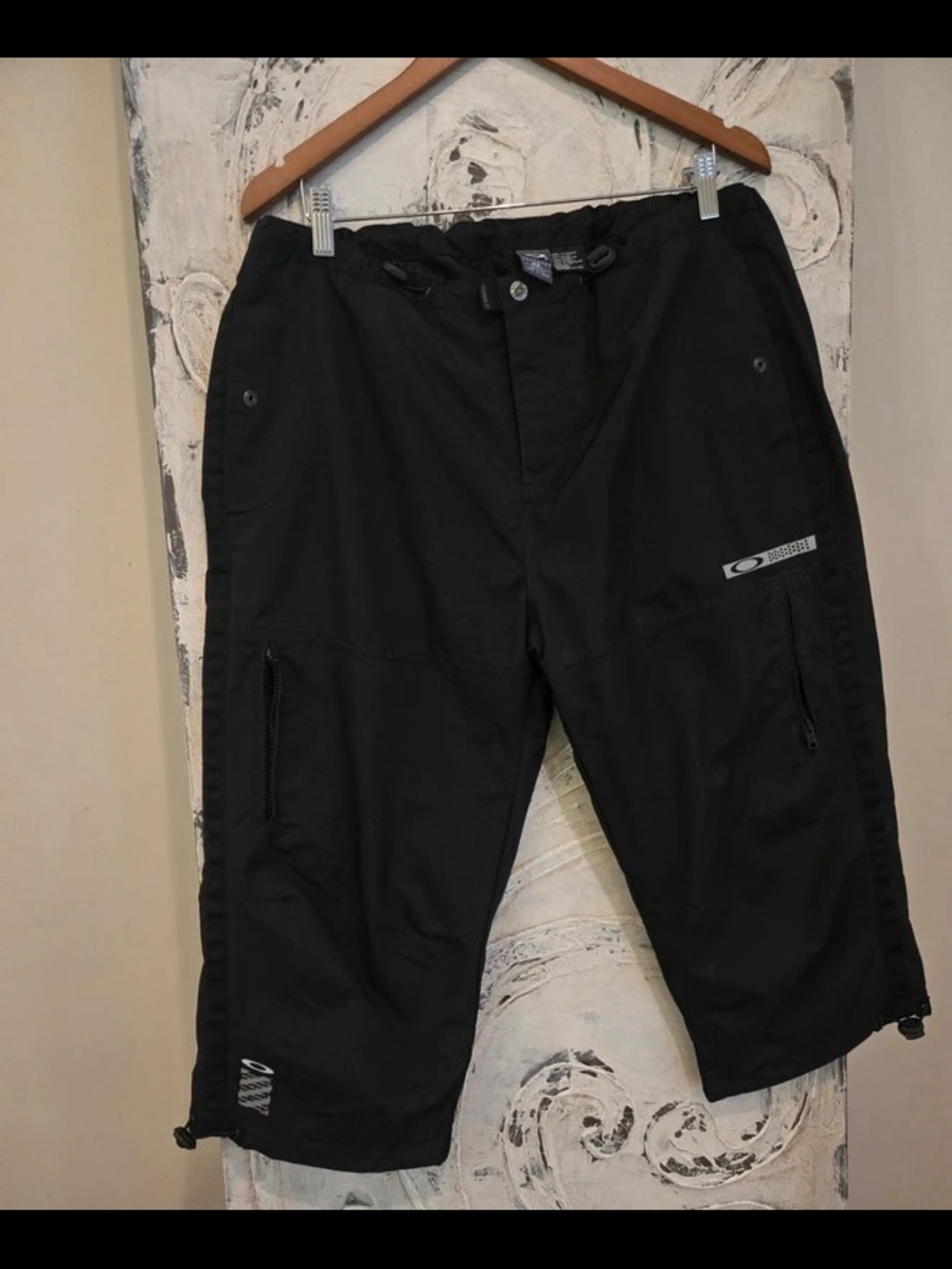 Oakley Black Men's Cargo Pants - Knee Length Technical Shorts